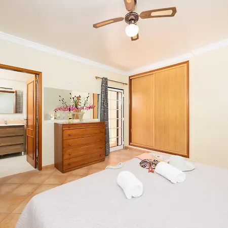 Santa Maria וילה אלבופיירה